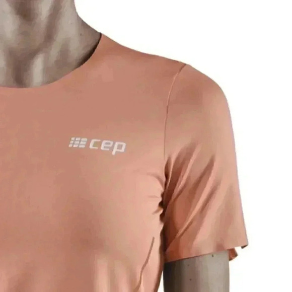 CEP Run Short Sleeve Shirt Rose - Picture 3 of 5